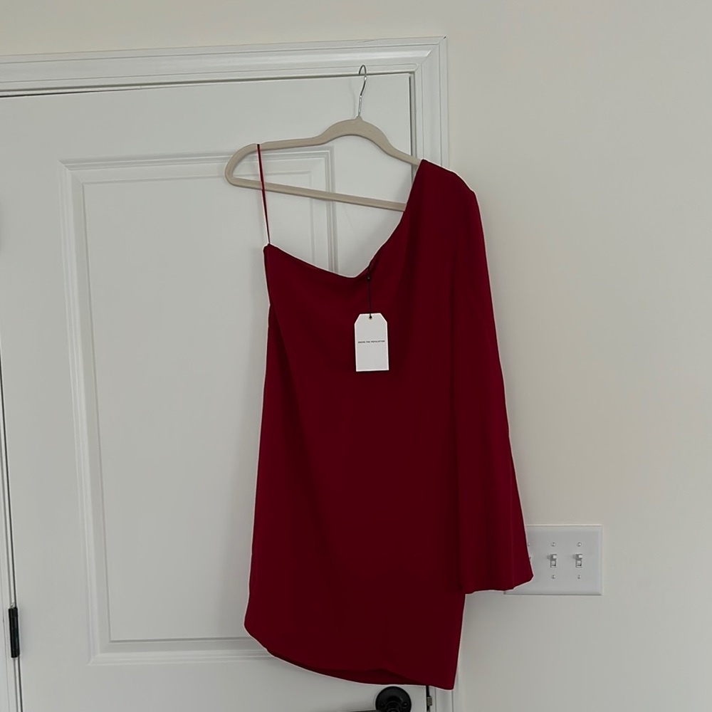 Dress the population Red One-Shoulder Red Dress